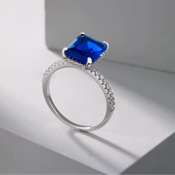 S925 Sterling Silver Radiant Cut Blue Vintage Cubic Zirconia Ring - Picture 3 of 12